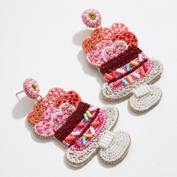 Valentine's Day Cake Seed Beads Earrings - Picture 1 of 3